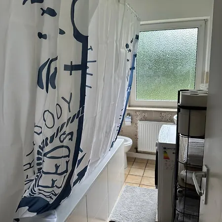 Cozy Near Uni Appartement *